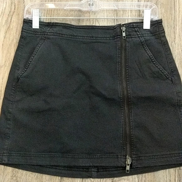 American Eagle Super Stretch Mini Skirt 4 - Picture 1 of 4